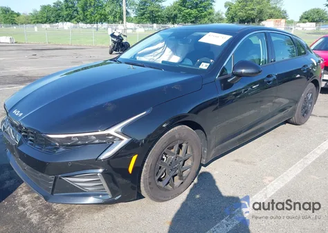 2025 Kia K5 Lxs из США, поврежденный, VIN KNAG24J72S5321116